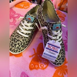 Bobs from Skechers B Cute Meow Town Memory Foam Petco Foundation Size 8.5 8 1/2